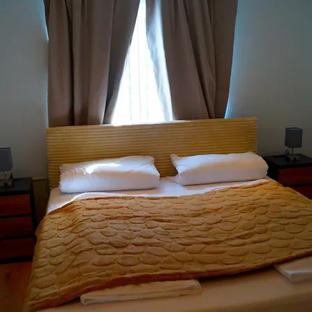 24 Modern & Gemuetlich Appartement