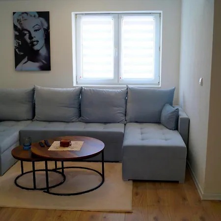 24 Modern & Gemuetlich